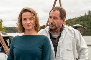 Neuer Samstagskrimi "Theresa Wolff": Theresa Wolff (Nina Gummich) und Robert Brückner (Thorsten Merten) ermitteln in Thüringen