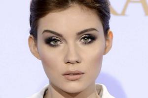 Model Nathalie Volk stellt ihr neues Ich vor.