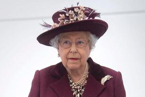 Queen Elizabeth II. ist nominell auch das Staatsoberhaupt Kanadas und wird durch den Generalgouverneur von Kanada vertreten
