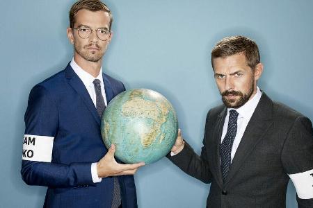 Joko Winterscheidt (li.) tritt mit seinem Team gegen Klaas Heufer-Umlauf an.