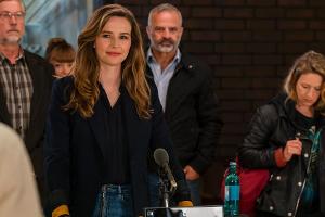 Katrin Bauerfeind geht als Frau Jordan erneut in den Kampf um Gleichstellung.