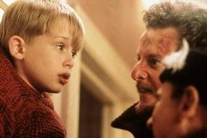 Macaulay Culkin in "Kevin - Allein zu Haus" von 1990.