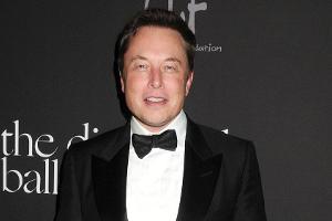 Unternehmer Elon Musk hat mit Erkältungssymptomen zu kämpfen.