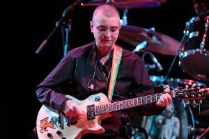 Ein schwerer Schicksalsschlag zwingt Sinead O'Connor dazu, ihre kommende Tour zu verschieben.