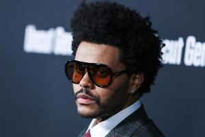 The Weeknd ohne Halloween-Kostüm.