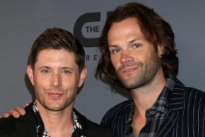 Jensen Ackles (l.) und Jared Padalecki spielten in "Supernatural" die Brüder Dean und Sam Winchester.