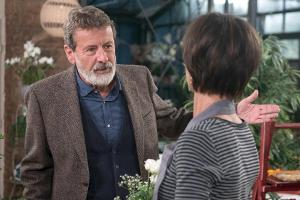 "Rote Rosen": Gunter überlegt vor Merle, ob David noch Gefühle für Amelie hat?