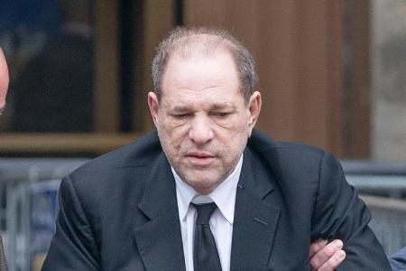 Ex-Produzent und Gefängnisinsasse Harvey Weinstein soll krank sein