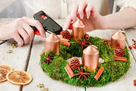 Bei selbstgemachten Adventskränzen ist Kreativität gefragt.