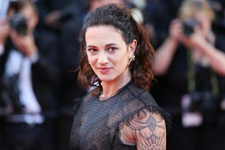 Asia Argento gedenkt ihrer Mutter auf Instagram.