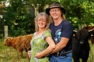 Lutz und Steffi sind jetzt schon schwer verknallt.