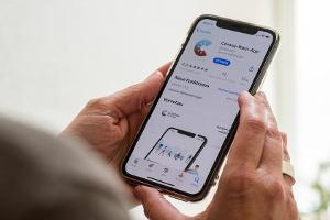 Die Corona-Warn-App soll dazu beitragen, Infektionsketten zu unterbrechen.