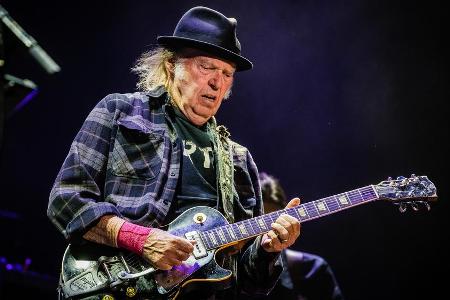 Neil Young während eines Auftritts im vergangenen Jahr