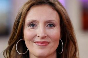 Roberta Bieling steht für RTL vor der Kamera.