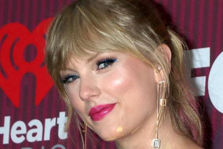 Taylor Swift überrascht ihre Fans mit einem neuen Album.