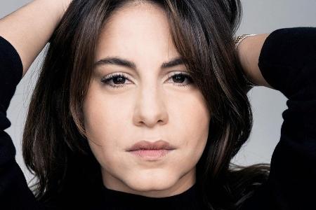 Almila Bagriacik spricht im Spotify Original Podcast 