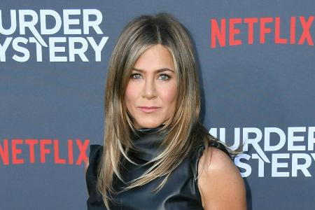 Jennifer Aniston nimmt die Maskenpflicht ernst.