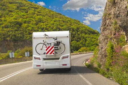 Auf den Straßen sind derzeit besonders viele Wohnmobile zu sehen.