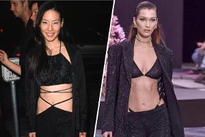 Lucy Liu (l.) setzte schon vor 20 Jahren auf den String-Look, 2020 ziehen Models wie Bella Hadid nach.