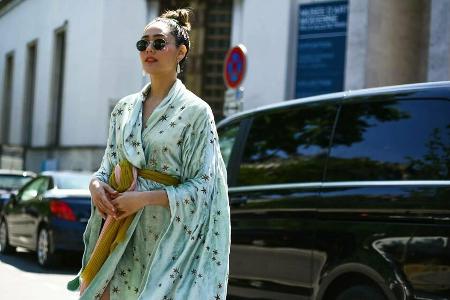 Der Kimono stammt ursprünglich aus Japan.