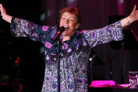 Helen Reddy während eines Auftritts im Jahr 2014