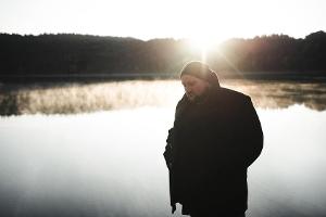 Alex Diehl ist nach vier Jahren mit einem neuen Album zurück.