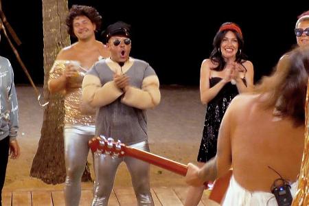 Die Stars feiern eine letzte große Party vor dem Finale.