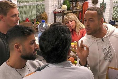 Eskalation im Sommerhaus: Tim Sandt, Lou, Kubilay Özdemir, Annemarie Eilfeld, Andrej Mangold, Jennifer Lange und Lisha