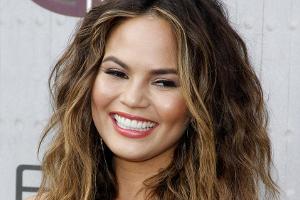 Chrissy Teigen erwartet aktuell ihr drittes Kind.
