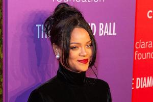 Sängerin Rihanna ist offenbar eine viel beschäftigte Frau.