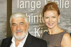 Mario Adorf und Veronica Ferres bei einem gemeinsamen Fototermin im Jahr 2010 in Wien.