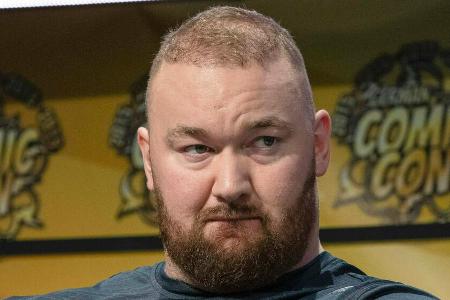 Schauspieler Hafthor Björnsson harrt in der Corona-Quarantäne aus.