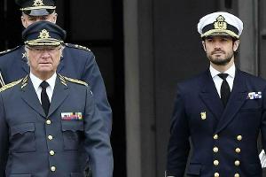 König Carl Gustaf und Prinz Carl Philip bei einem öffentlichen Auftritt