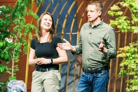 Inna und Vladislav Falk bei der Präsentation ihrer 