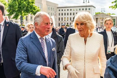 15 Jahre verheiratet: 2005 gaben Prinz Charles und Herzogin Camilla sich das Jawort