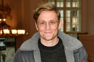 Matthias Schweighöfer freut sich darauf, nach der Corona-Krise endlich wieder die Welt zu bereisen.