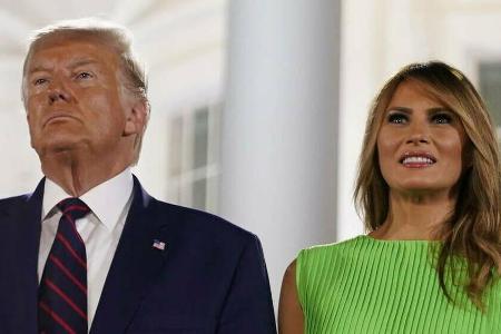 US-Präsident Donald Trump und First Lady Melania nach seiner Rede