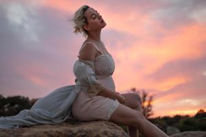 Das Baby kam noch vor ihrem neuen Album: Katy Perry ist Mutter geworden.