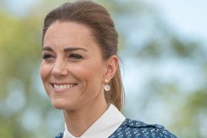 Herzogin Kate begeistert ihre Fans mit einem erschwinglichen Outfit.