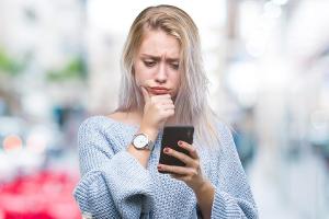 Was müssen Verbraucher beim Kauf eines gebrauchten Smartphones beachten?