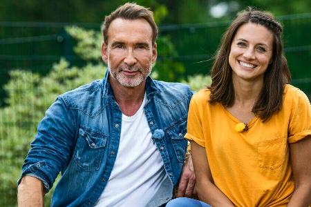 Jochen Bendel mit Fitnesstrainerin Marion Luck in seiner neuen Show 
