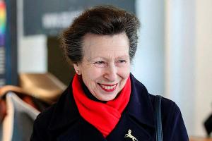 Prinzessin Anne wird von ihren Untertanen verehrt.