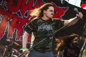 Riley Gale von der Band Power Trip beim Mystic Festival 2019 in Krakau.