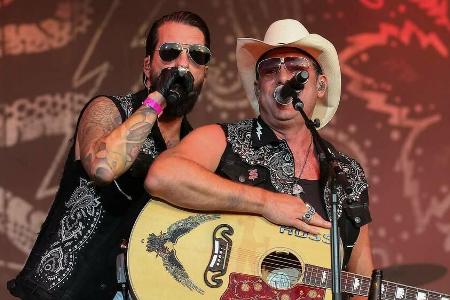 Fast ein Jahr ist es schon her, dass The BossHoss die Live-Bühnen rocken konnten