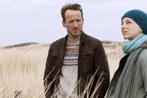 "Tatort: Mord auf Langeoog": Thorsten Falke (Wotan Wilke Möhring) und Katharina Lorenz (Petra Schmidt-Schaller) ermitteln au...