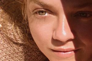 Annett Louisan singt zum ersten Mal auf Englisch.