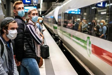 Bahnfahren dürfte in den Feiertagen zum Abenteuer werden