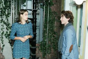 "Unter uns": Leni wird ausgerechnet von Sebastian aus ihrer misslichen Lage befreit