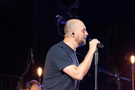 Max Mutzke führt durch die neue Show 