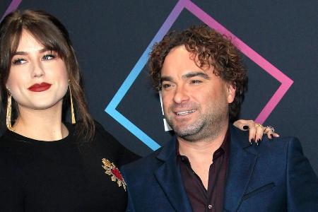 Alaina Meyer und Johnny Galecki bei einem Auftritt in Los Angeles